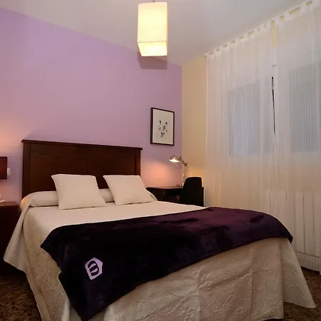 Turisticos Ceres Parking Gratis מרידה