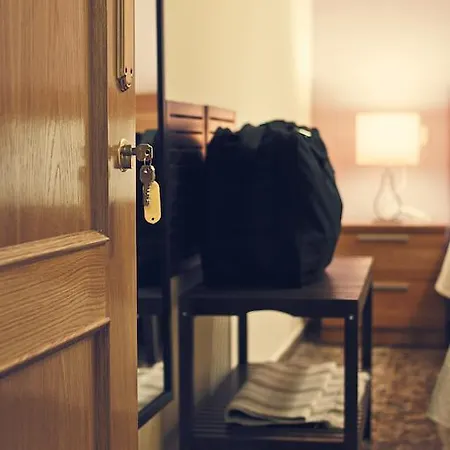 Turisticos Ceres Parking Gratis