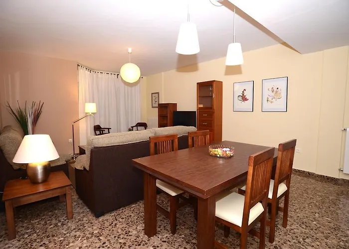 Daire Turisticos Ceres Parking Gratis